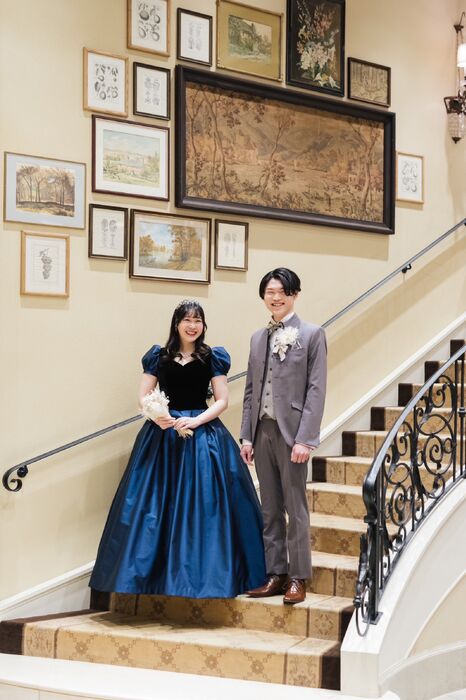 画像4414：ネイビー＆ブラックのプリンセスドレス
