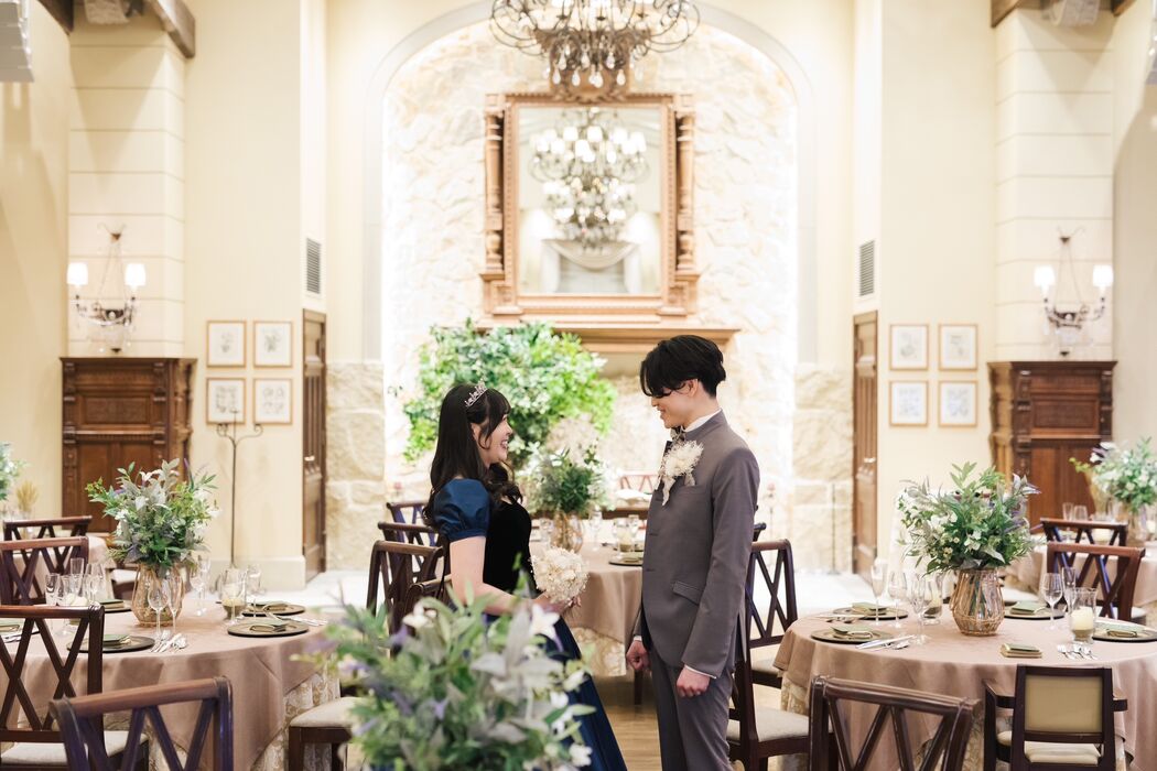 画像4428：ネイビー＆ブラックのプリンセスドレス